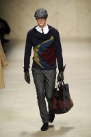 /album/aktualis-kifutos-trendek-12-osz-tel/burberry-knitwearmensfallwinter12-jpg/